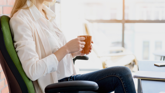 Choosing the Best Ergonomic Office Chairs for Back Pain